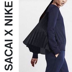 NIKELAB X SACAI collab TECH FLEECE PLEATED BACK